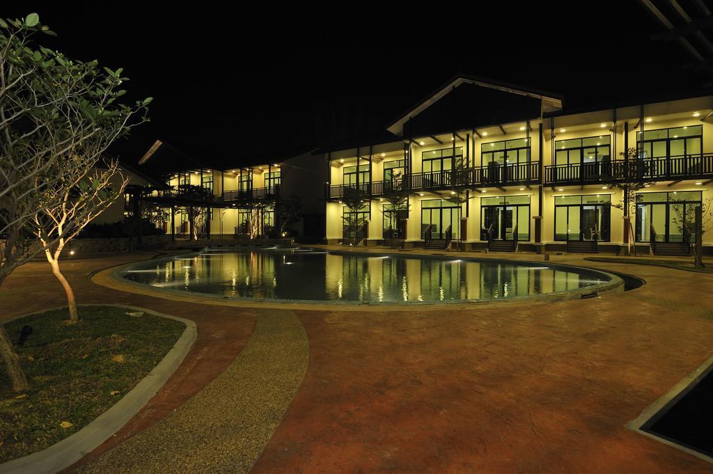 Espira Kinrara Hotel Puchong Luaran gambar